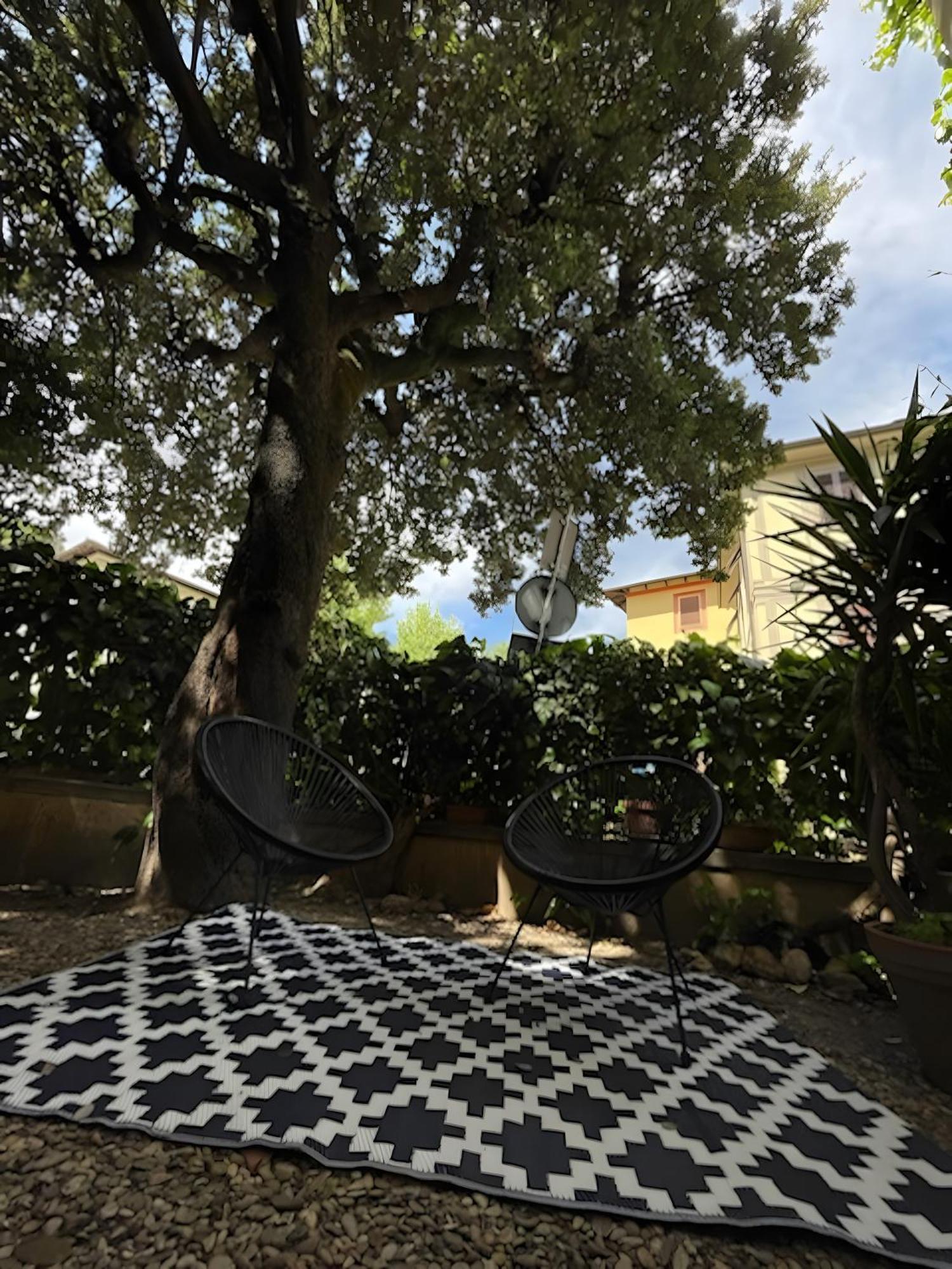 Ferienwohnung Relax In San Frediano Con Giardino Florenz Exterior foto
